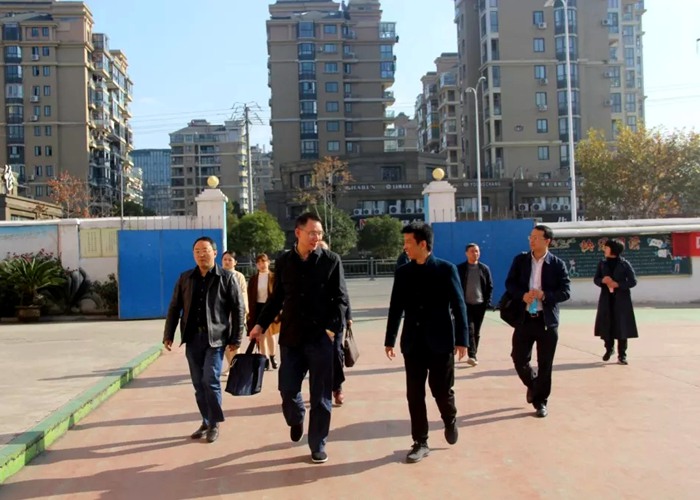 省教育廳義務(wù)教育教學工作調(diào)研組蒞臨我校調(diào)研指導工作