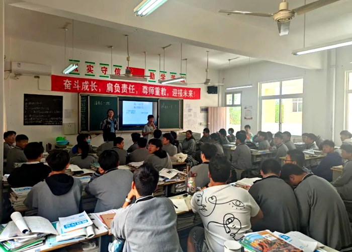 觀點碰撞，哲學思辨——高二政治組特色教學活動